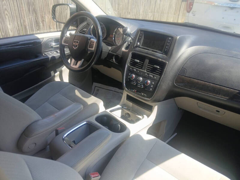 2015 Dodge Grand Caravan SXT Plus
