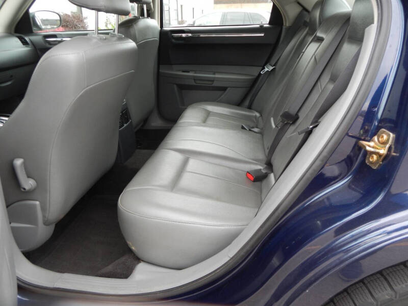 2005 Chrysler 300 Touring