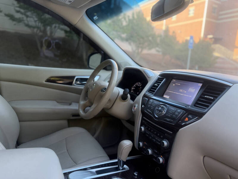 2014 Nissan Pathfinder Platinum