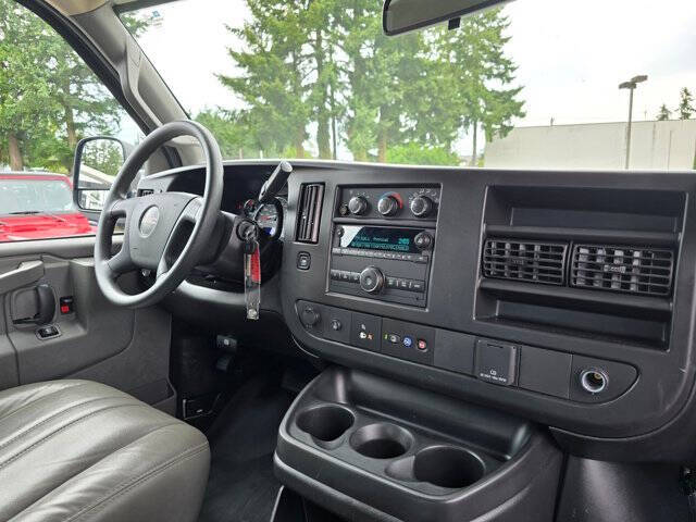 2022 GMC Savana 2500