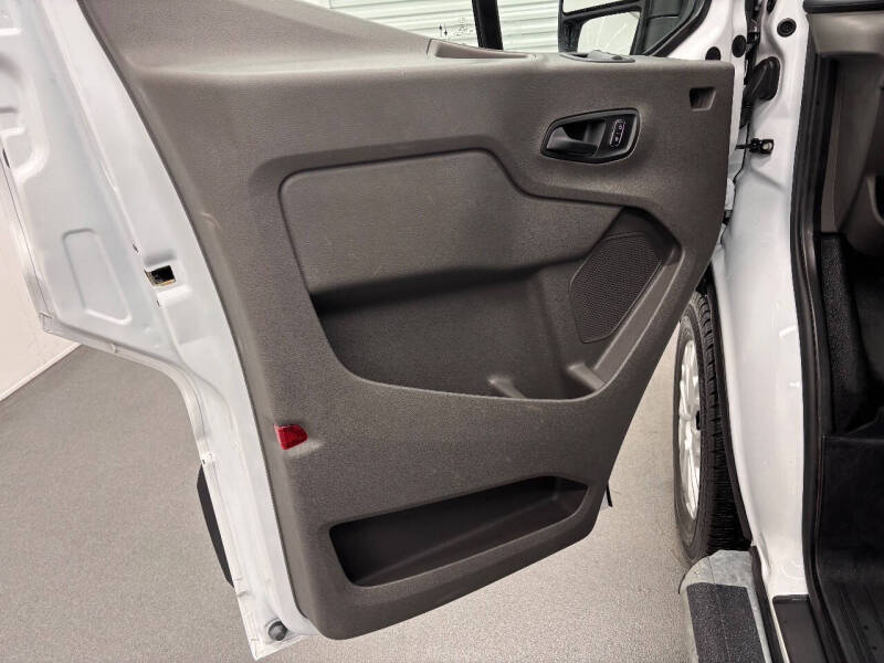 2023 Ford Transit 250