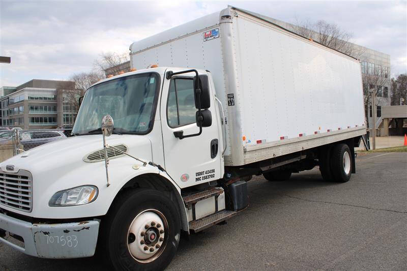 2013 Freightliner M2 106