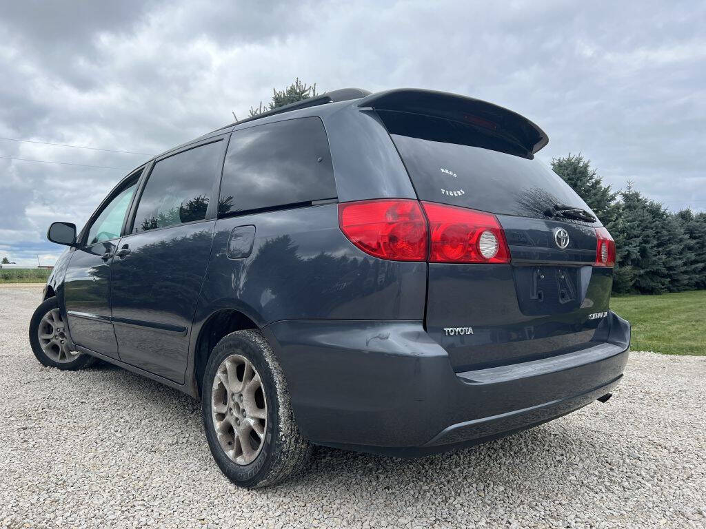 2006 Toyota Sienna for sale at Super Awesome Cars in Middletown, IA