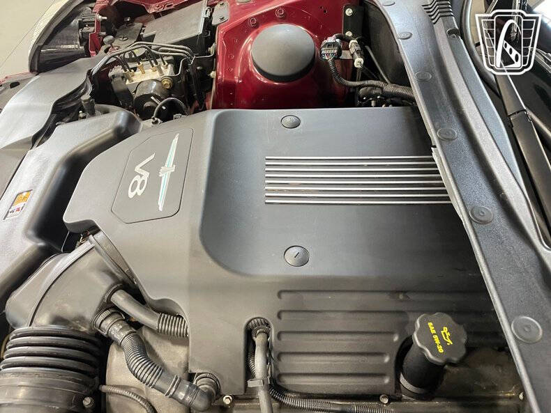 2004 Ford Thunderbird Deluxe