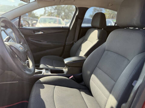 2017 Chevrolet Cruze LT Auto