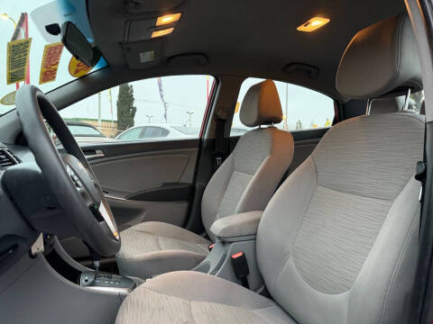 2016 Hyundai Accent SE