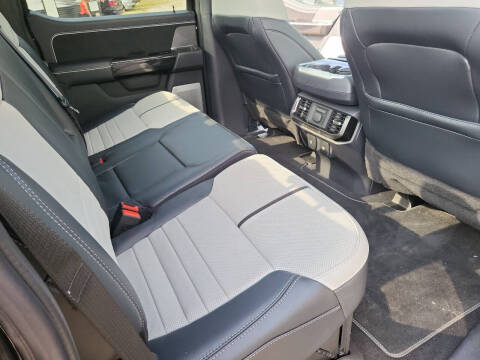 2023 Ford F-150 Lightning Platinum