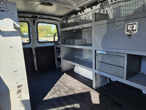 2017 Chevrolet Express 2500