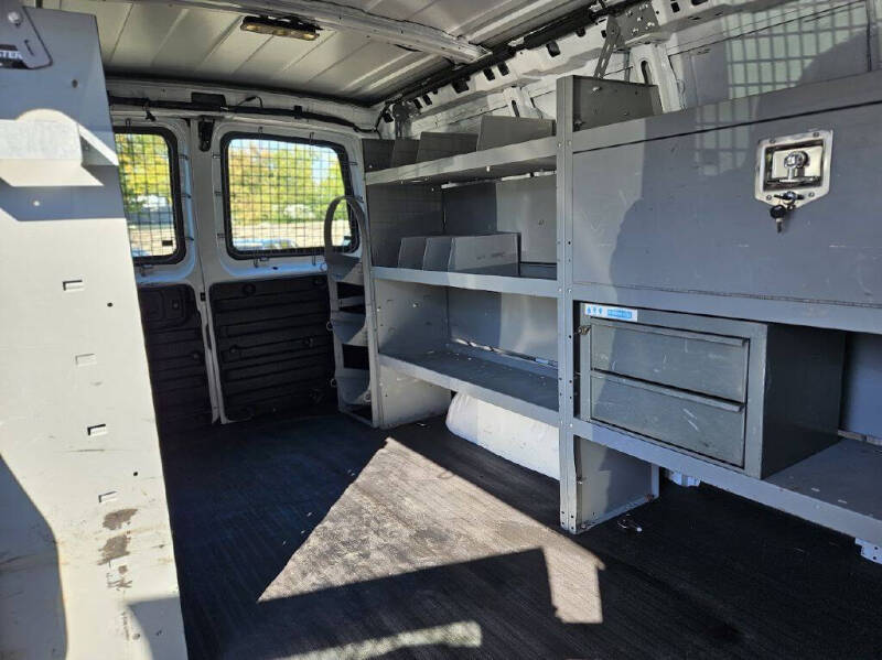 2017 Chevrolet Express 2500