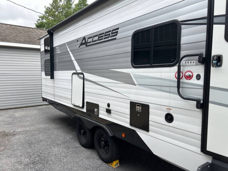 2024 Winnebago 30 BH ACCESS