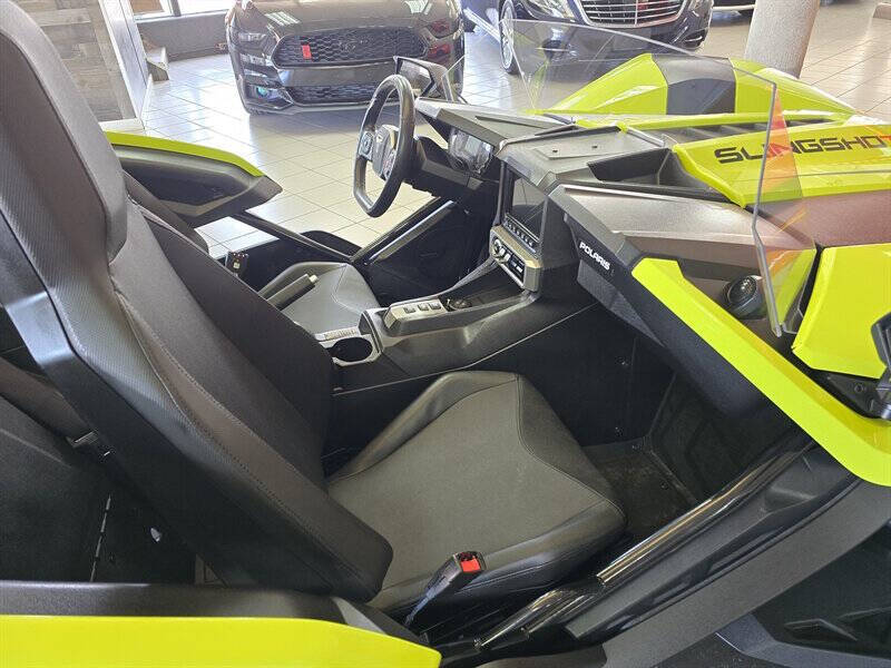 2023 Polaris Slingshot