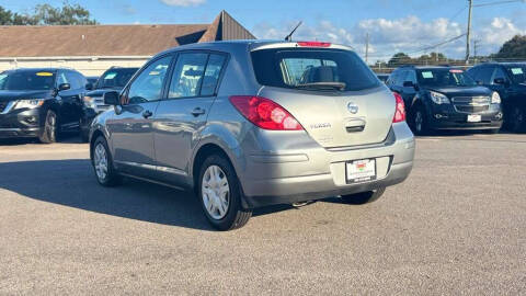 2011 Nissan Versa 1.8 S