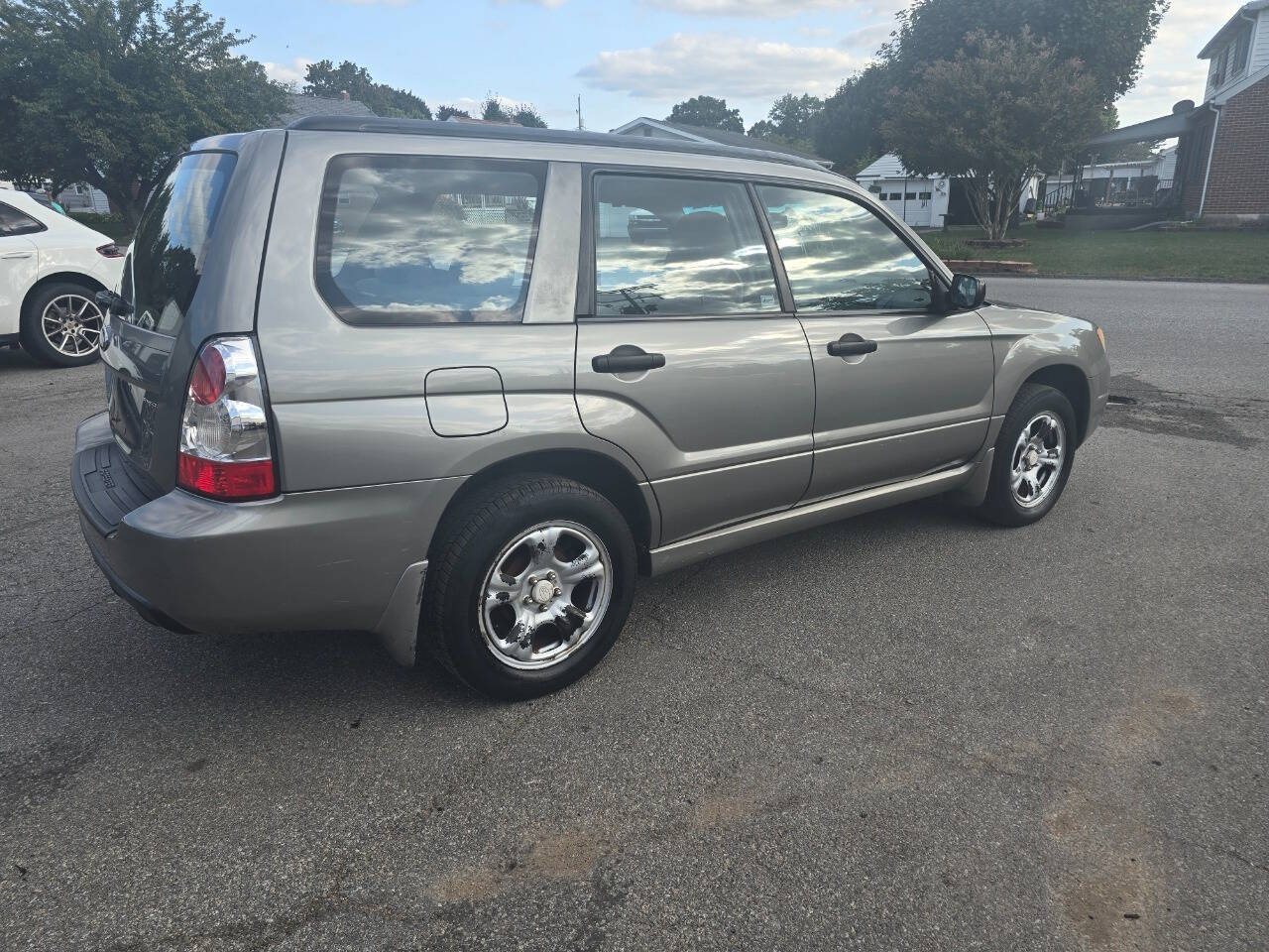 2006 Subaru Forester for sale at QUEENSGATE AUTO SALES in York, PA