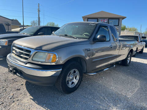 2003 Ford F-150 for sale at T & C Auto Sales in Mountain Home AR