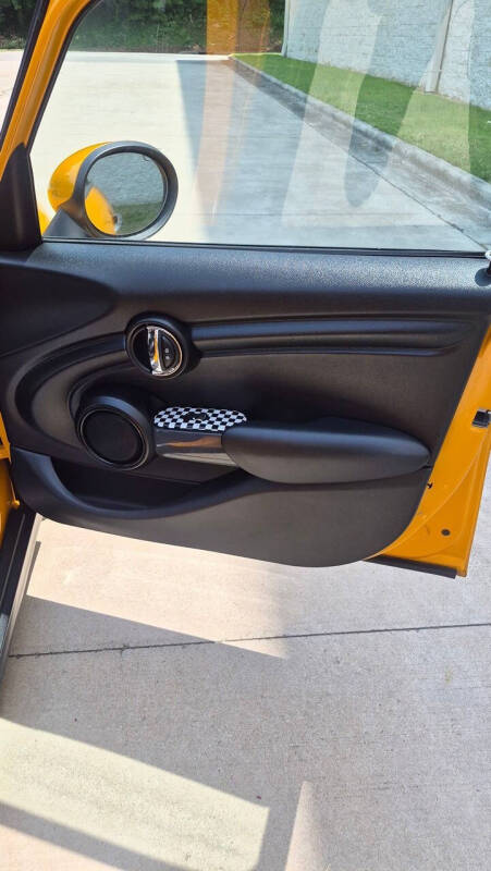 2016 MINI Hardtop 4 Door Cooper