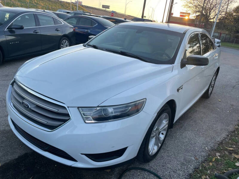 2017 Ford Taurus SE