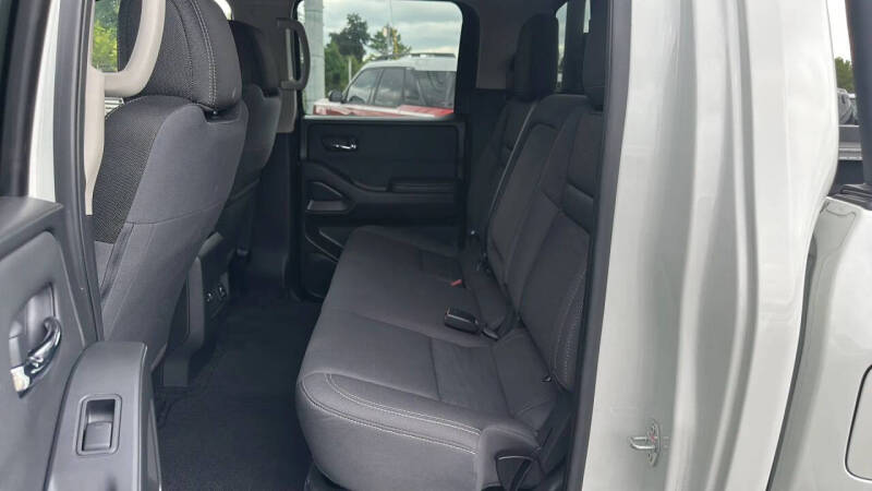 2024 Nissan Frontier