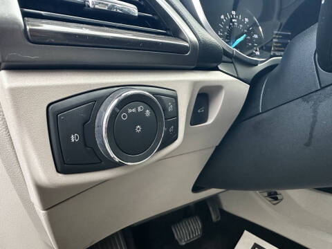 2017 Ford Fusion Hybrid SE