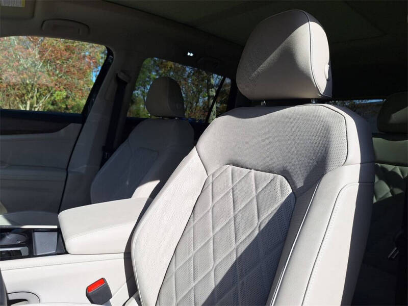 2026 Volkswagen Atlas SEL Premium R-Line 4Motion