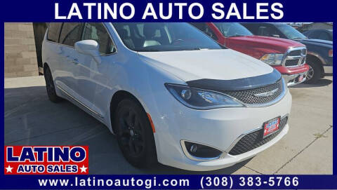 2017 Chrysler Pacifica Touring-L