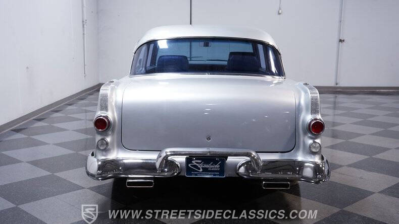 1955 Pontiac Chieftain
