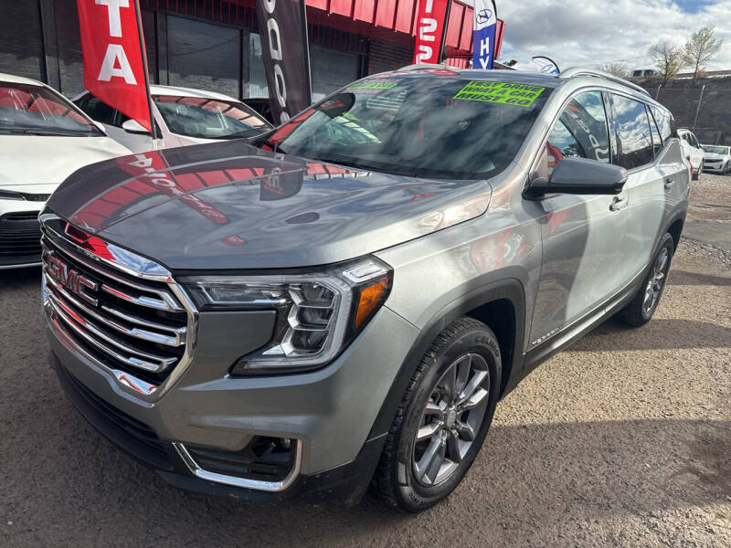 2024 GMC Terrain SLT's photo