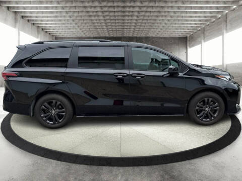 2024 Toyota Sienna XSE 7-Passenger