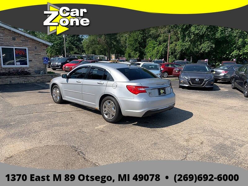 2012 Chrysler 200 LX