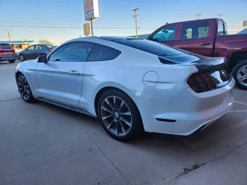 2016 Ford Mustang V6