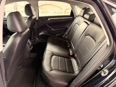 2017 Volkswagen Passat 1.8T SE