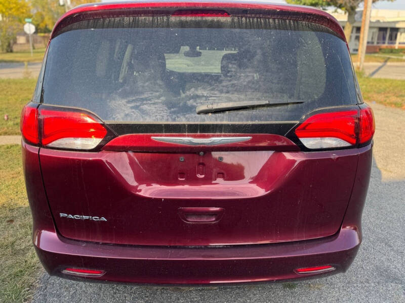 2017 Chrysler Pacifica Touring
