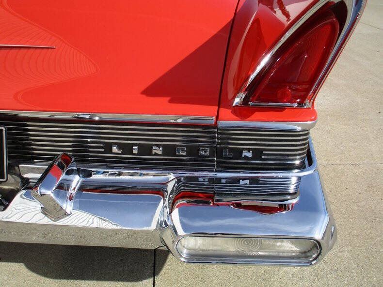 1957 Lincoln Premiere