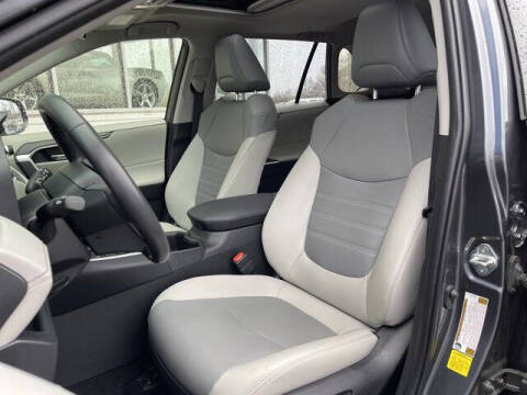 2024 Toyota RAV4 Hybrid XLE Premium