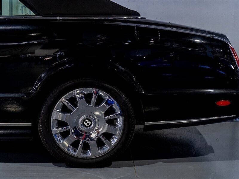 2008 Bentley Azure 23