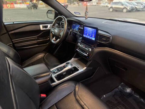 2020 Ford Explorer ST