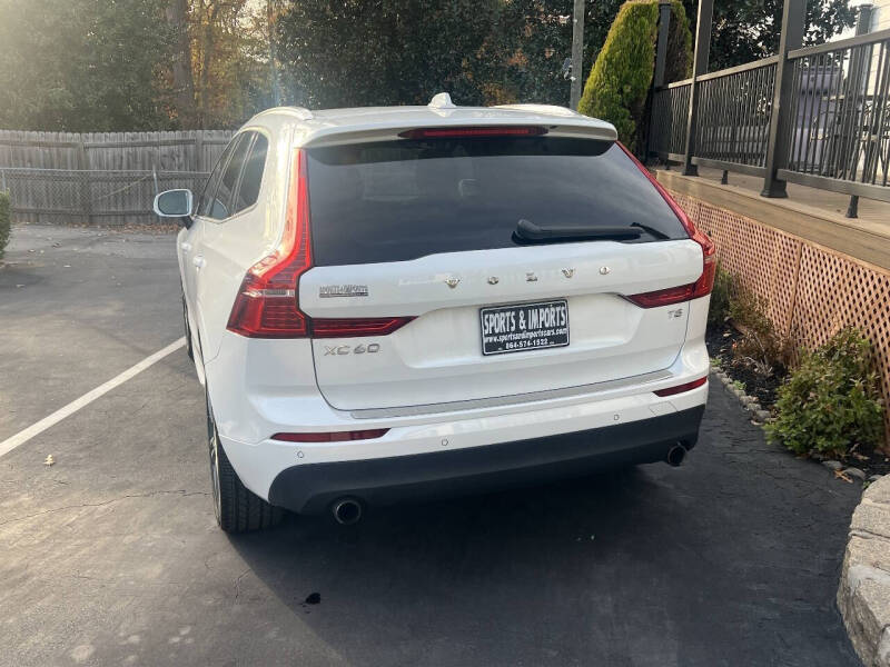 2020 Volvo XC60 T5 Momentum