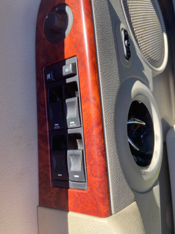2006 Jeep Commander Limited