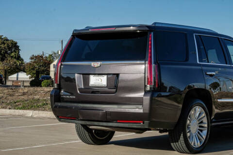 2016 Cadillac Escalade Platinum