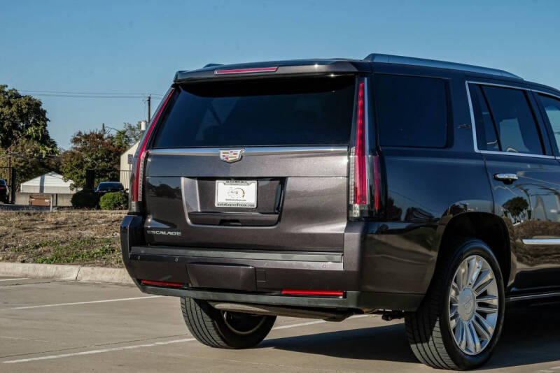 2016 Cadillac Escalade Platinum
