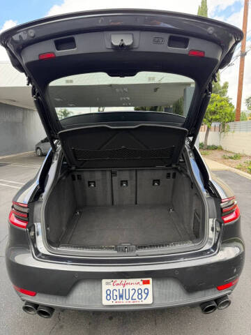 2018 Porsche Macan