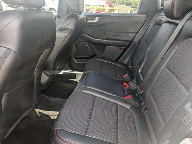 2024 Ford Escape ST-Line Elite