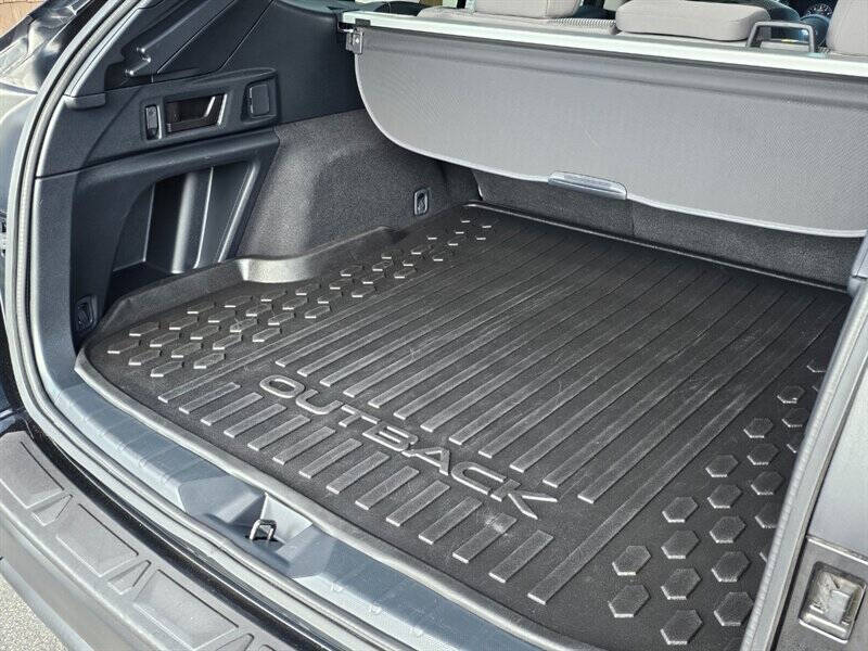2025 Subaru Outback Premium
