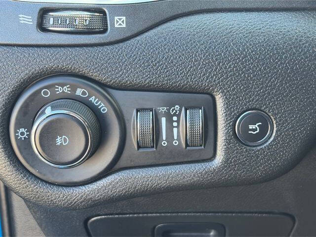 2023 Jeep Cherokee Trailhawk