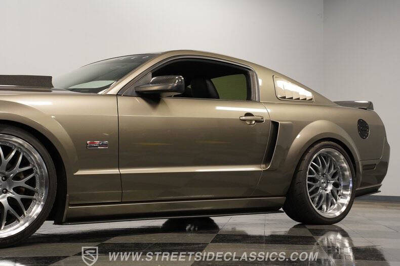 2005 Ford Mustang