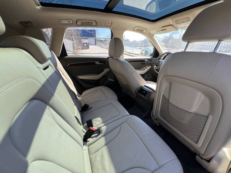 2012 Audi Q5 2.0T quattro Premium Plus