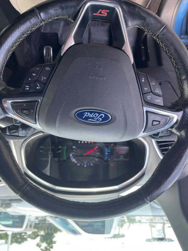 2019 Ford Edge ST