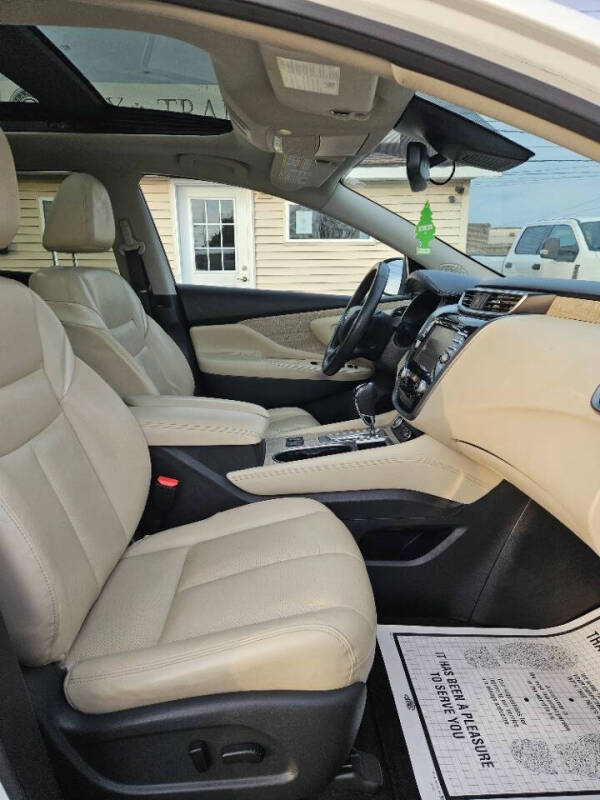 2023 Nissan Murano SL