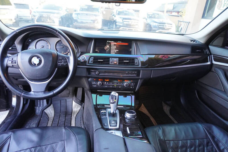 2015 BMW 5 Series 528i