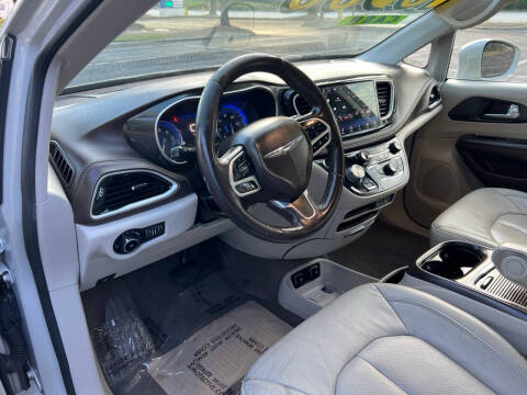 2021 Chrysler Pacifica Touring L