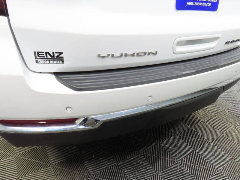 2025 GMC Yukon Elevation